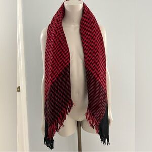 Vintage 80’s Red & Black Houndstooth Fringe Blanket Scarf - NWOT